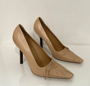 Early 00's Tom Ford Gucci Nude Leather Pointed Toe Heels