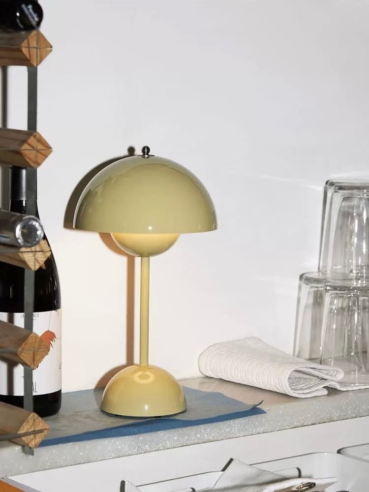 Colorful Mushroom Table Lamp, Flowerpot VP9 (6 Colors)