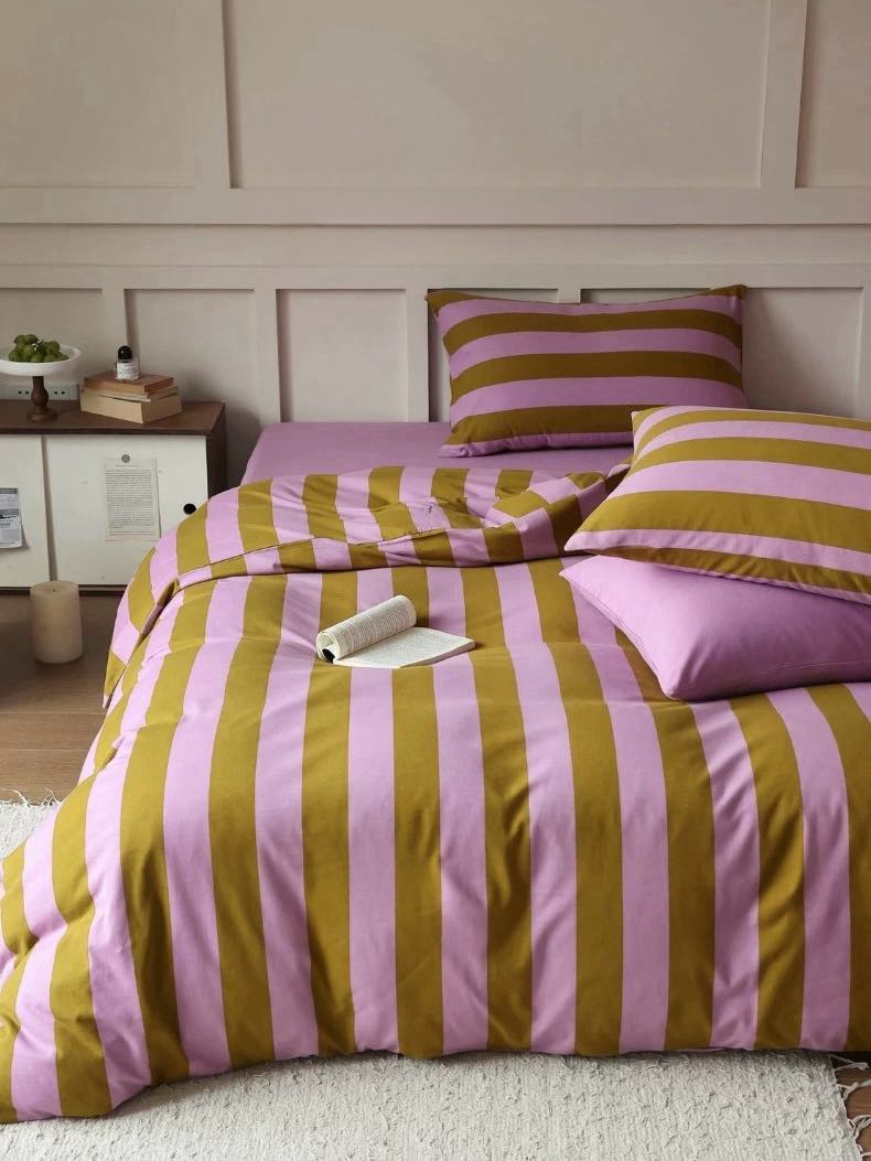 Bold Stripe Duvet Cover Set With 2 Pillowcases & Fitted Sheet (2 Colors)