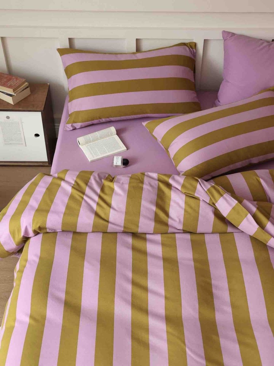 Bold Stripe Duvet Cover Set With 2 Pillowcases & Fitted Sheet (2 Colors)