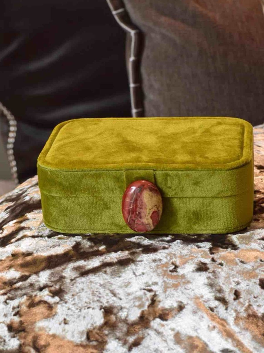 Velvet Jewelry Case (2 Colors)