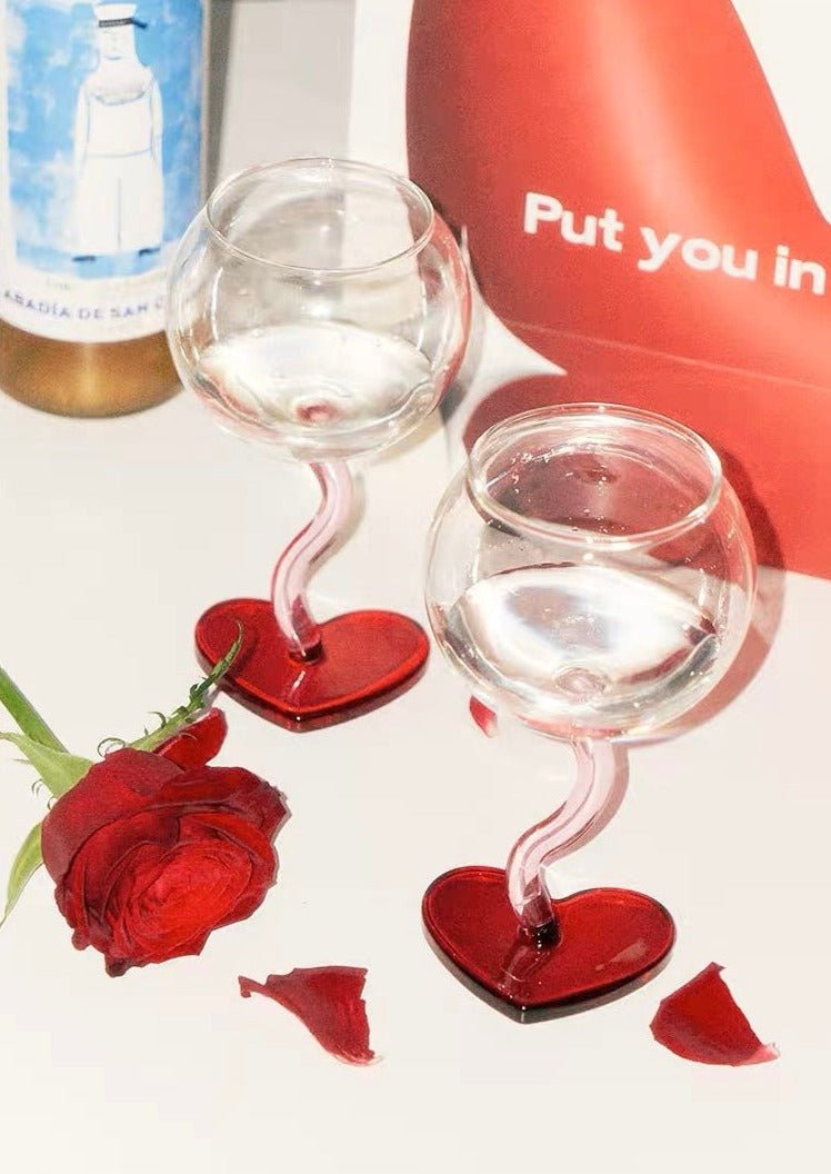 Retro Wavy Heart Wine Glasses (Set of 4)